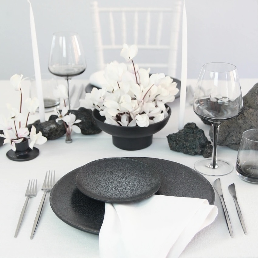 Herdmar cutlery set GRACE, silver matt, 24 pcs. Herdmar cutlery set GRACE, silver matt, 24 pcs.