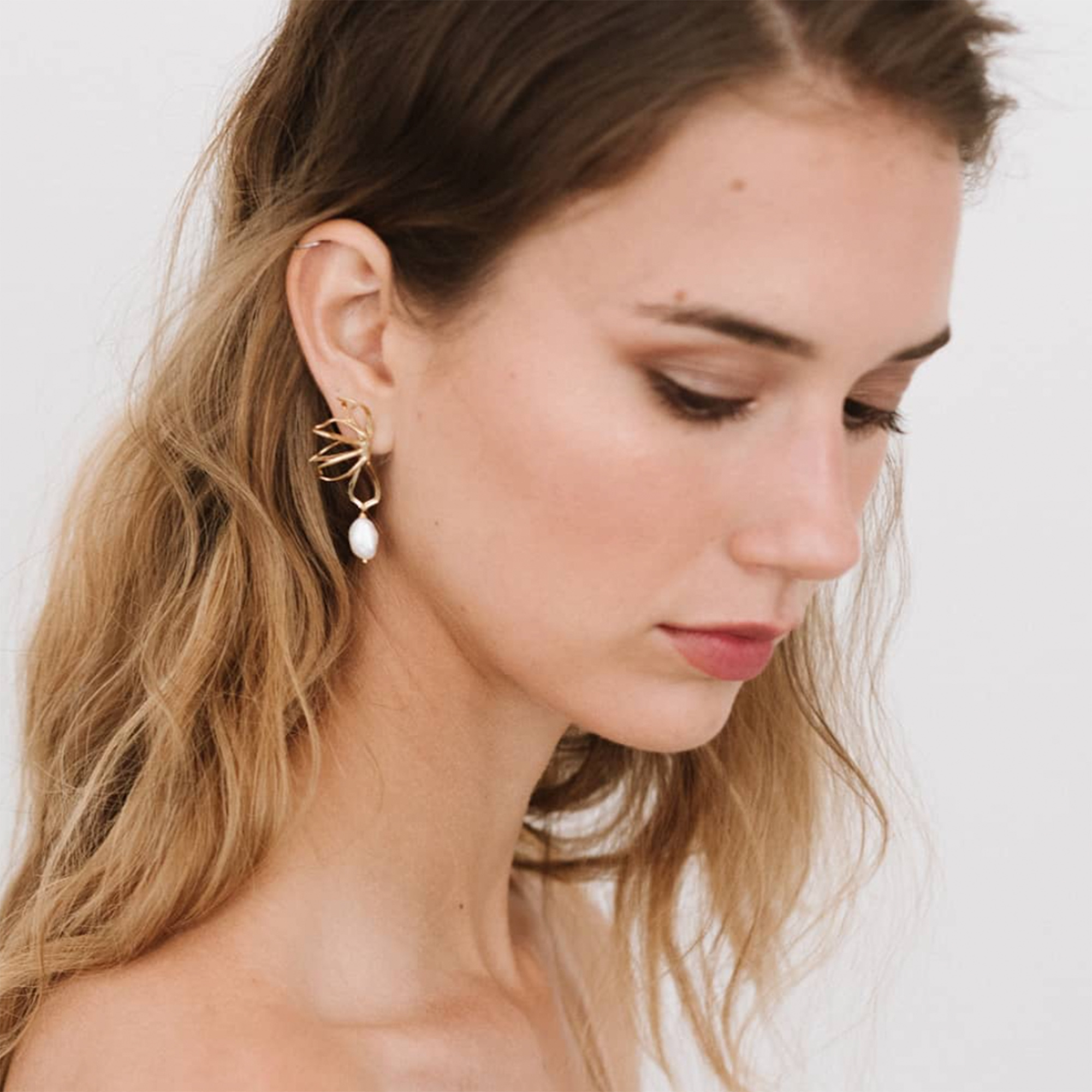 Maison Sabben earrings MAGNOLIA PEARL